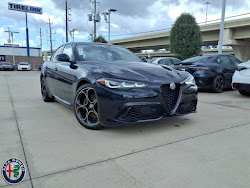 2025 Alfa Romeo Giulia Intensa