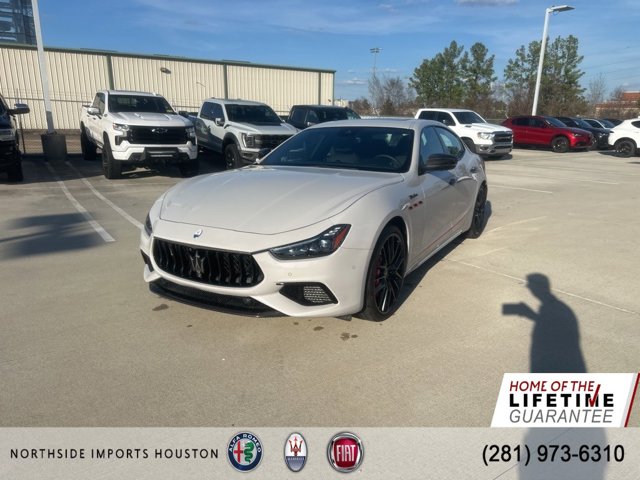 2023 Maserati Ghibli Modena